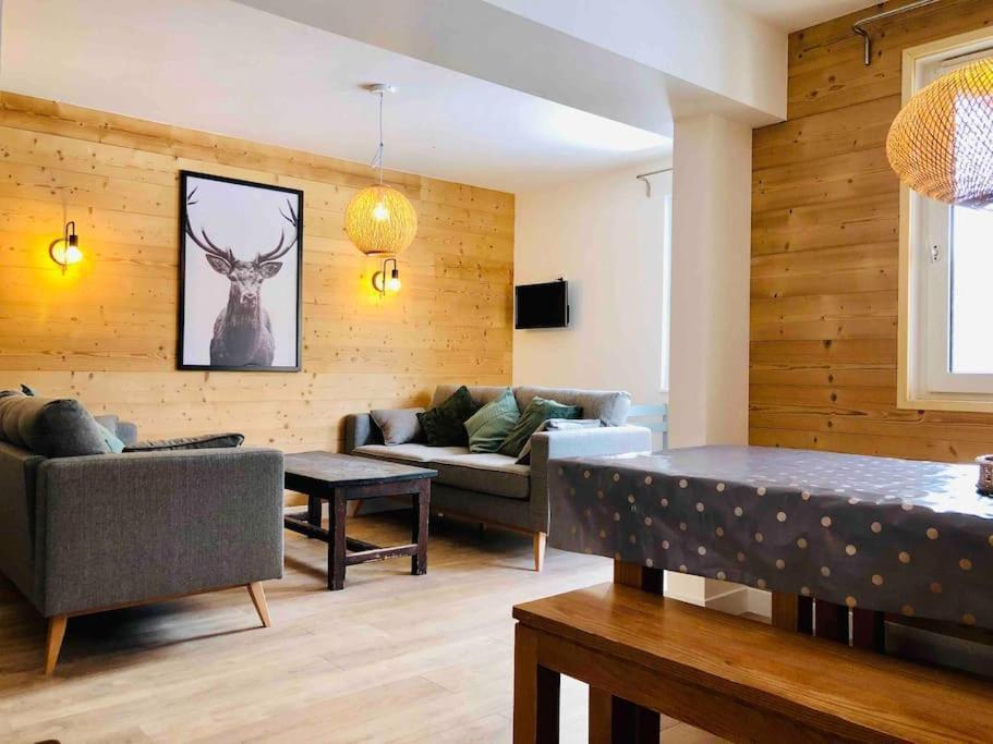 Appartement T4 8 Couchages Spacieux Et Cosy Au Pied Des Pistes Génos Eksteriør billede